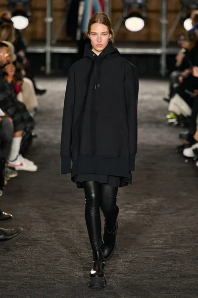 Look 7